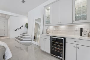 Bromborough Dr-S1106-004.jpg