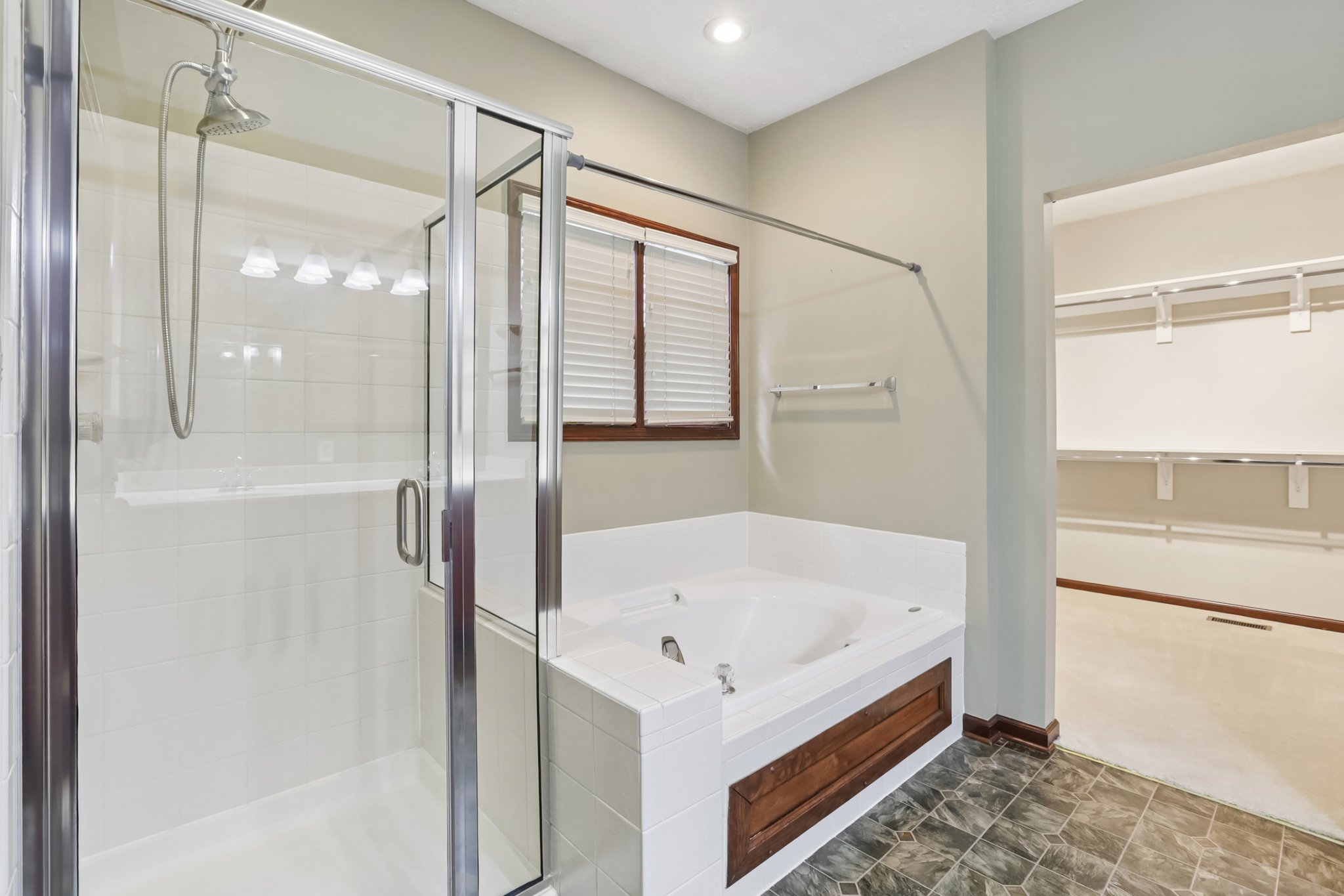 Annapolis Dr-S2409-031.jpg