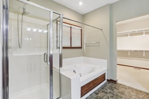Annapolis Dr-S2409-031.jpg