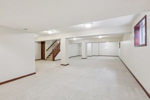 Annapolis Dr-S2409-035.jpg