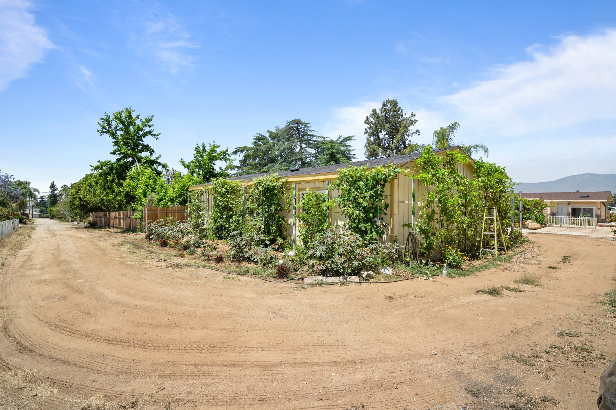 13271 Bryant St, Yucaipa, CA 92399 SoCal Virtual Tours