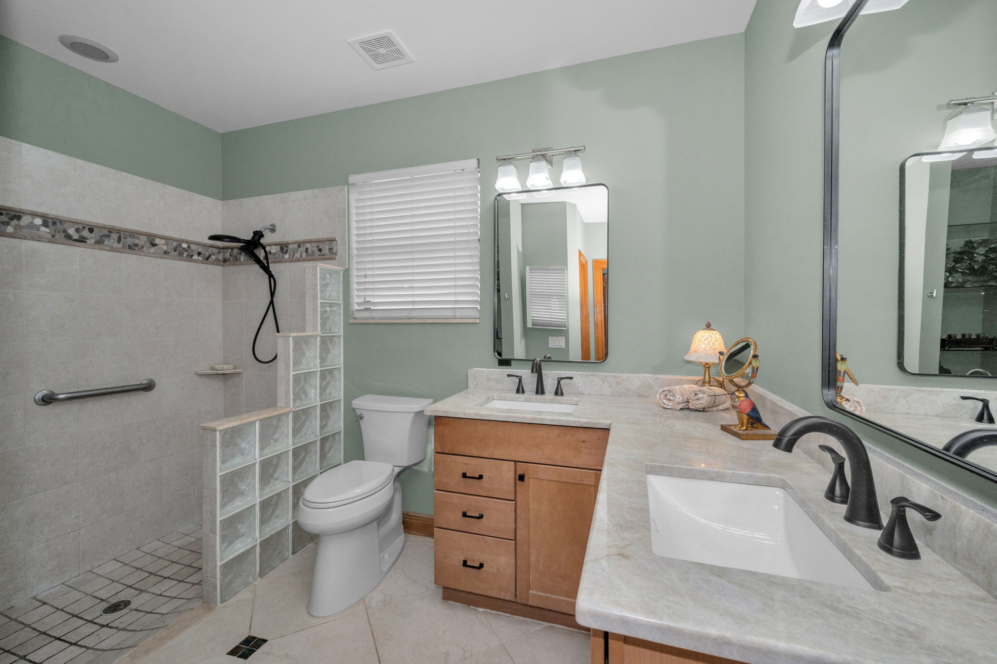 First Floor Primary Bathroom1a