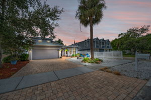 Front Exterior3