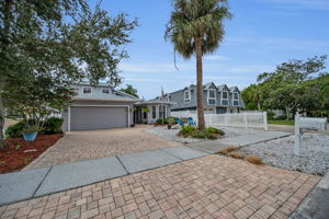 Front Exterior3