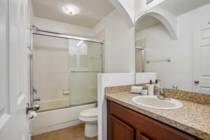 Heritage Commons Dr-S0608-027.jpg