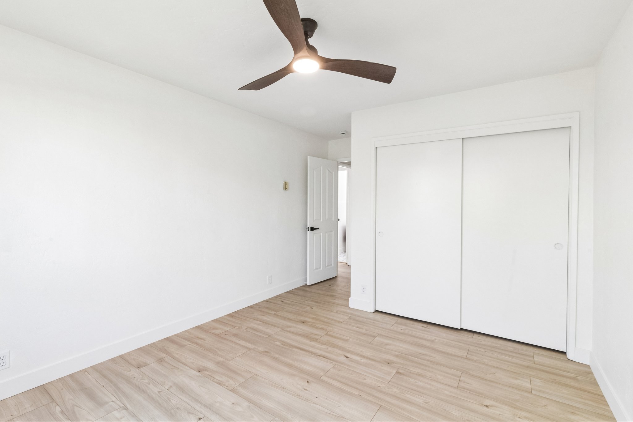 Park Hill Ln-S2706-022.jpg