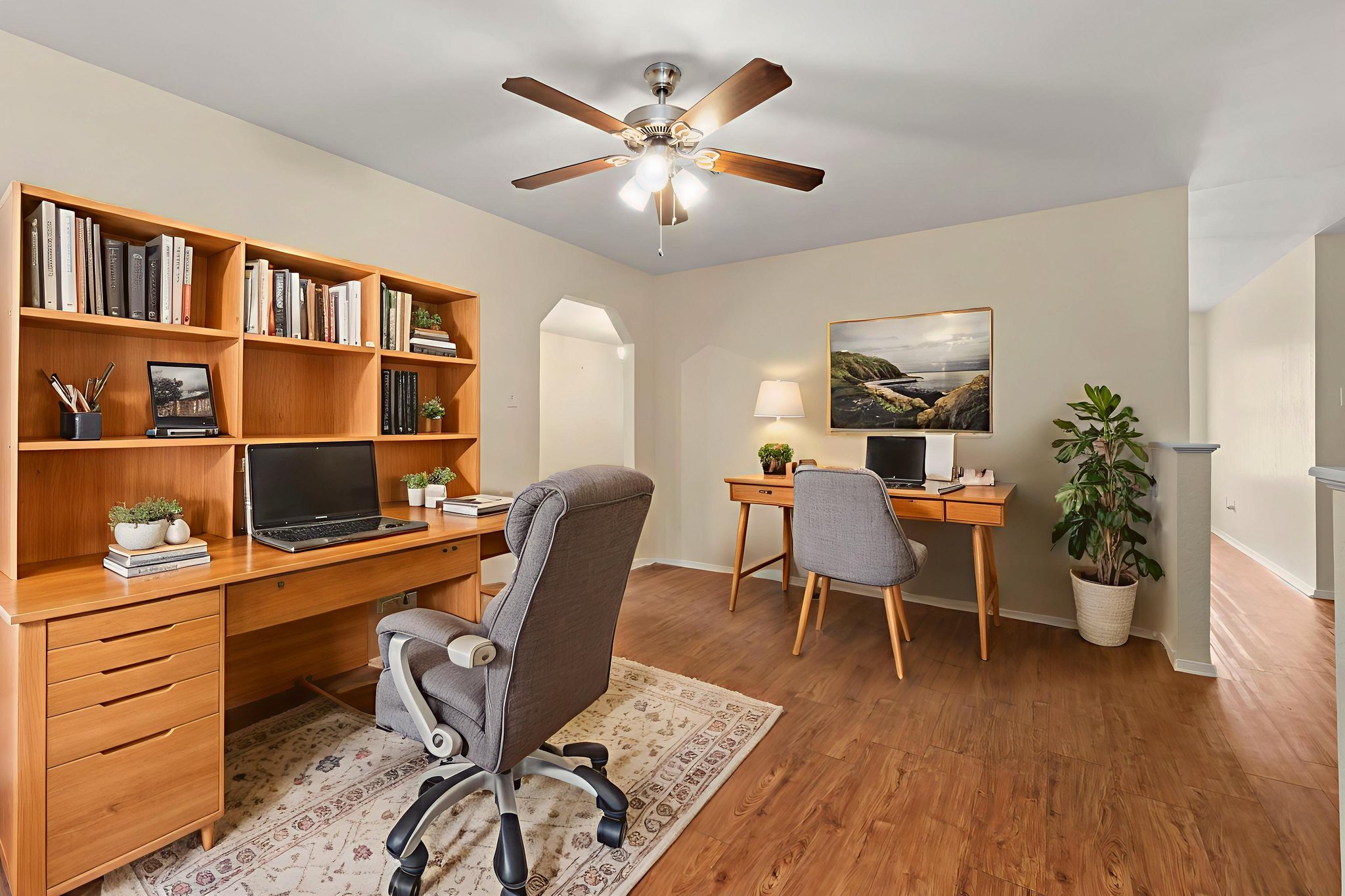 DSC08438 virtually staged.jpeg