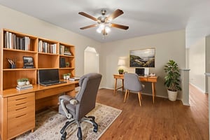 DSC08438 virtually staged.jpeg