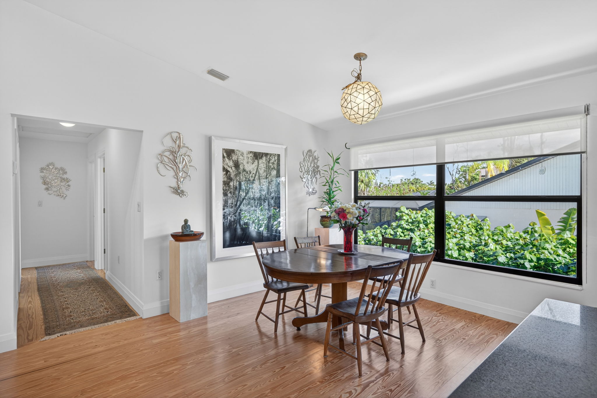 Breakfast Nook 1 of 2