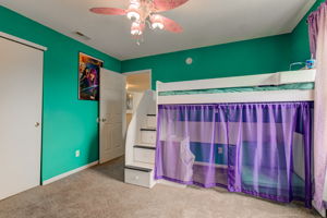  Photo 33