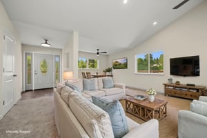 DSC03854 virtually staged.jpeg