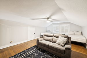 Guest suite living area