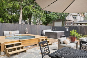 Soaking pool and hot tub