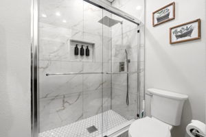  Photo 49