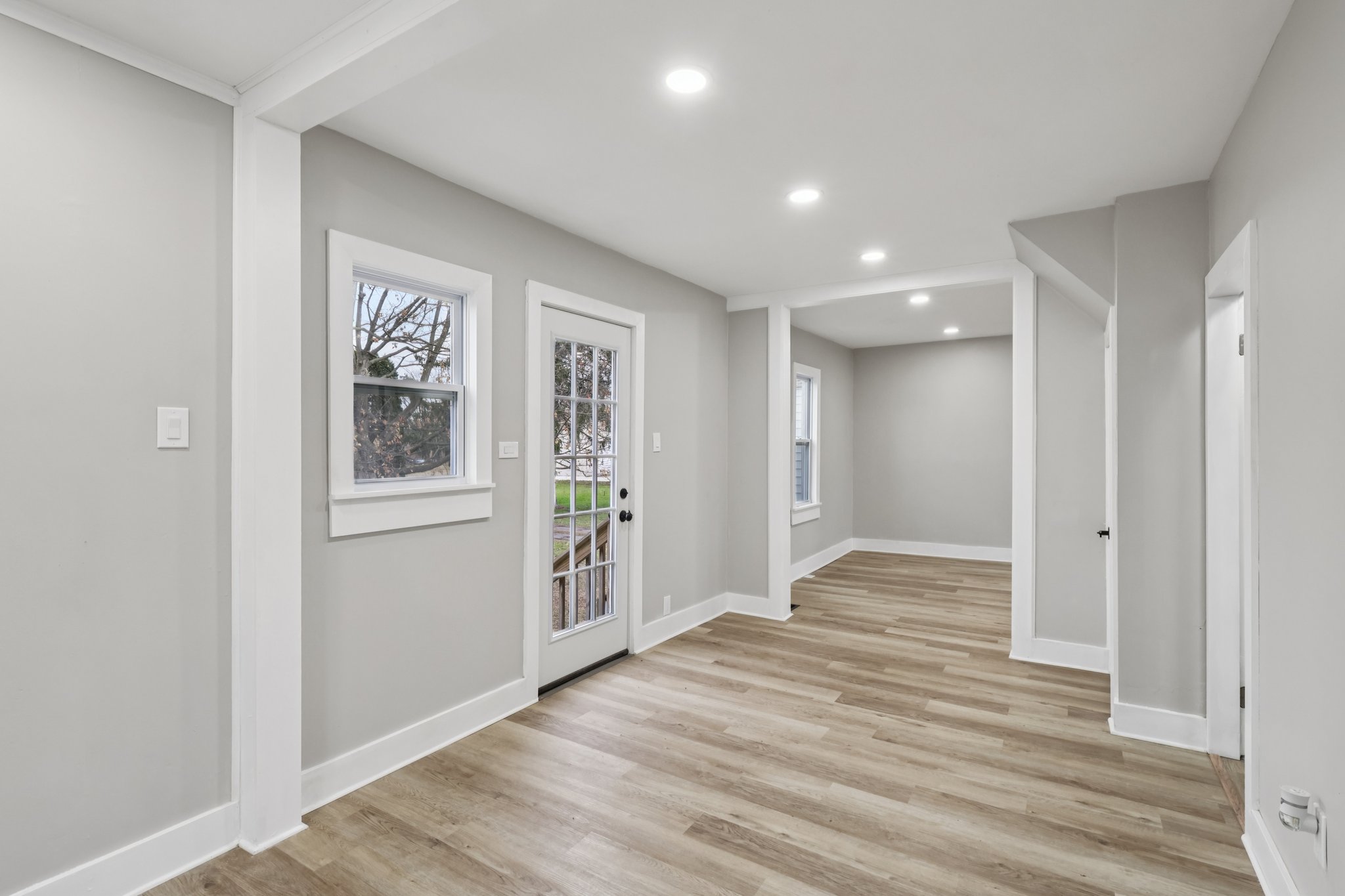 N Pearl St-S1101-011.jpg