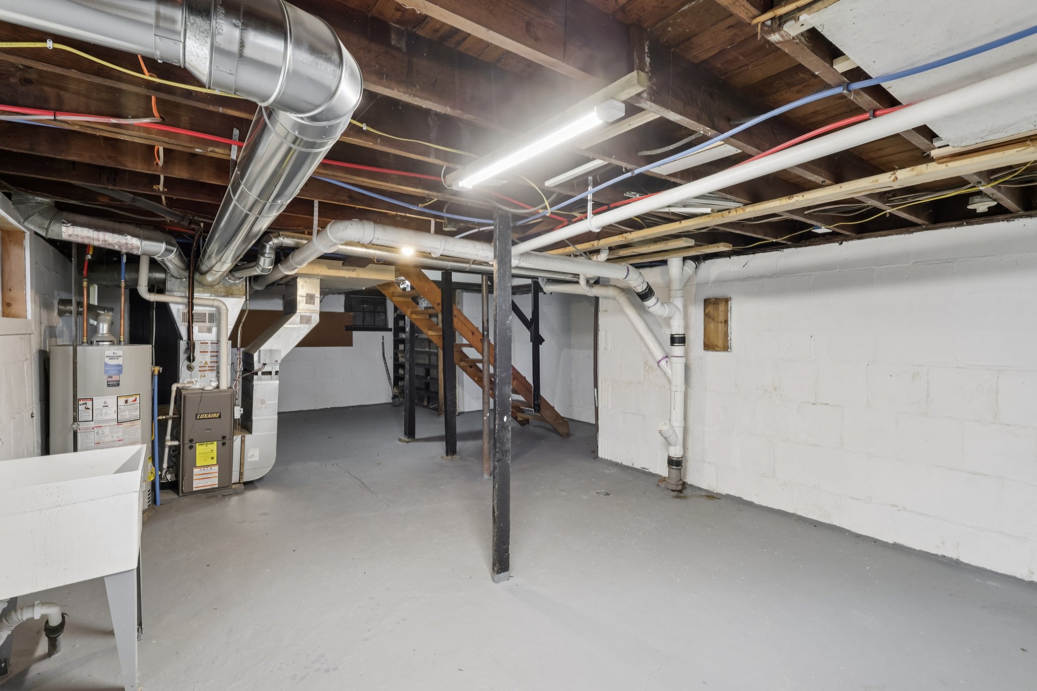 N Pearl St-S1101-037.jpg