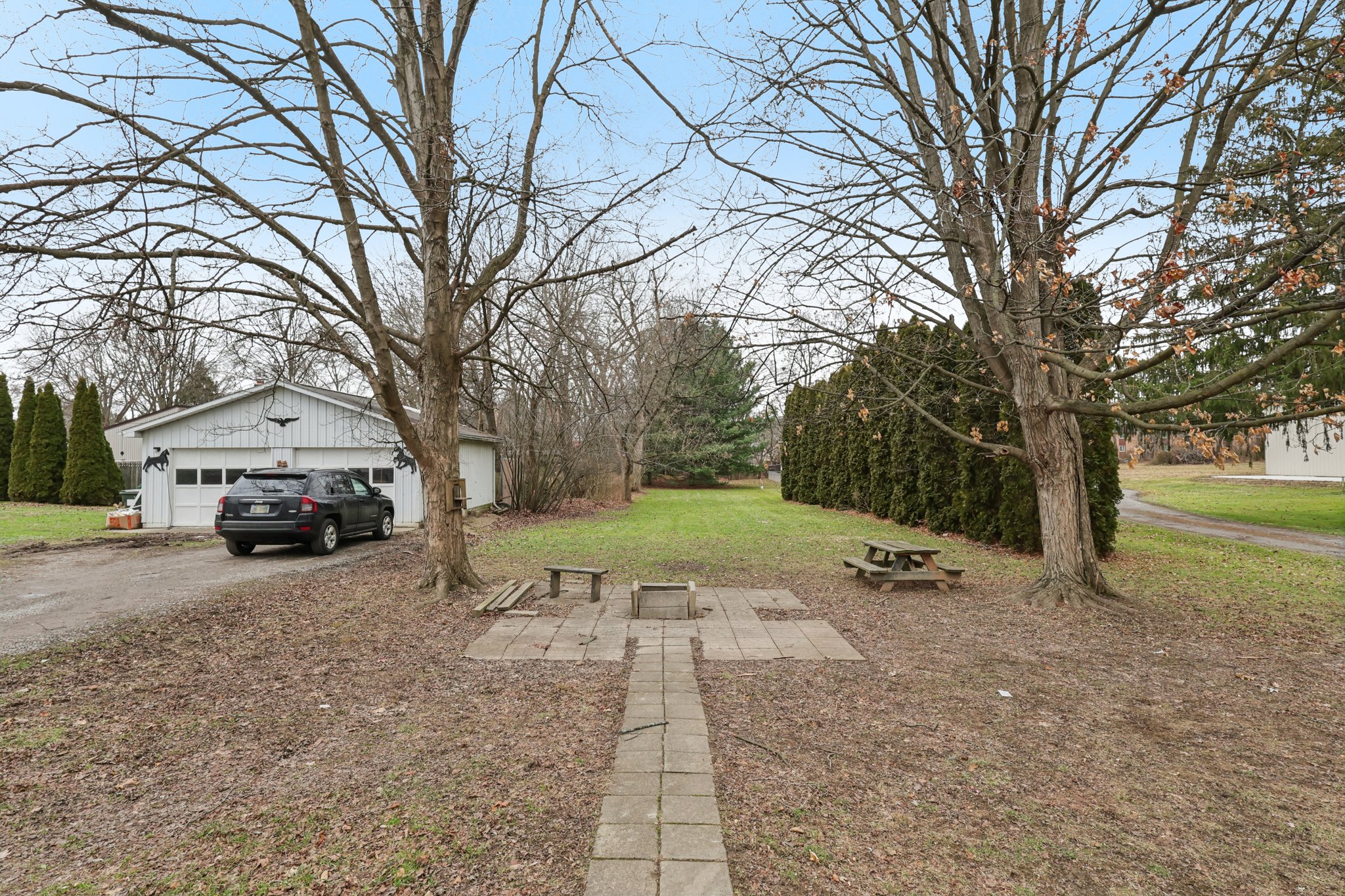 N Pearl St-S1101-043.jpg