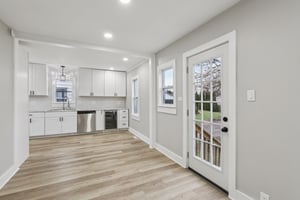 N Pearl St-S1101-010.jpg