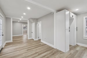 N Pearl St-S1101-012.jpg