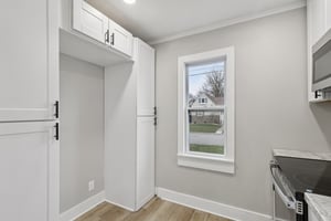 N Pearl St-S1101-022.jpg