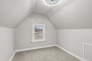 N Pearl St-S1101-030.jpg