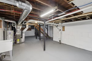 N Pearl St-S1101-037.jpg