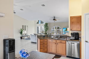 Kitchen (2)