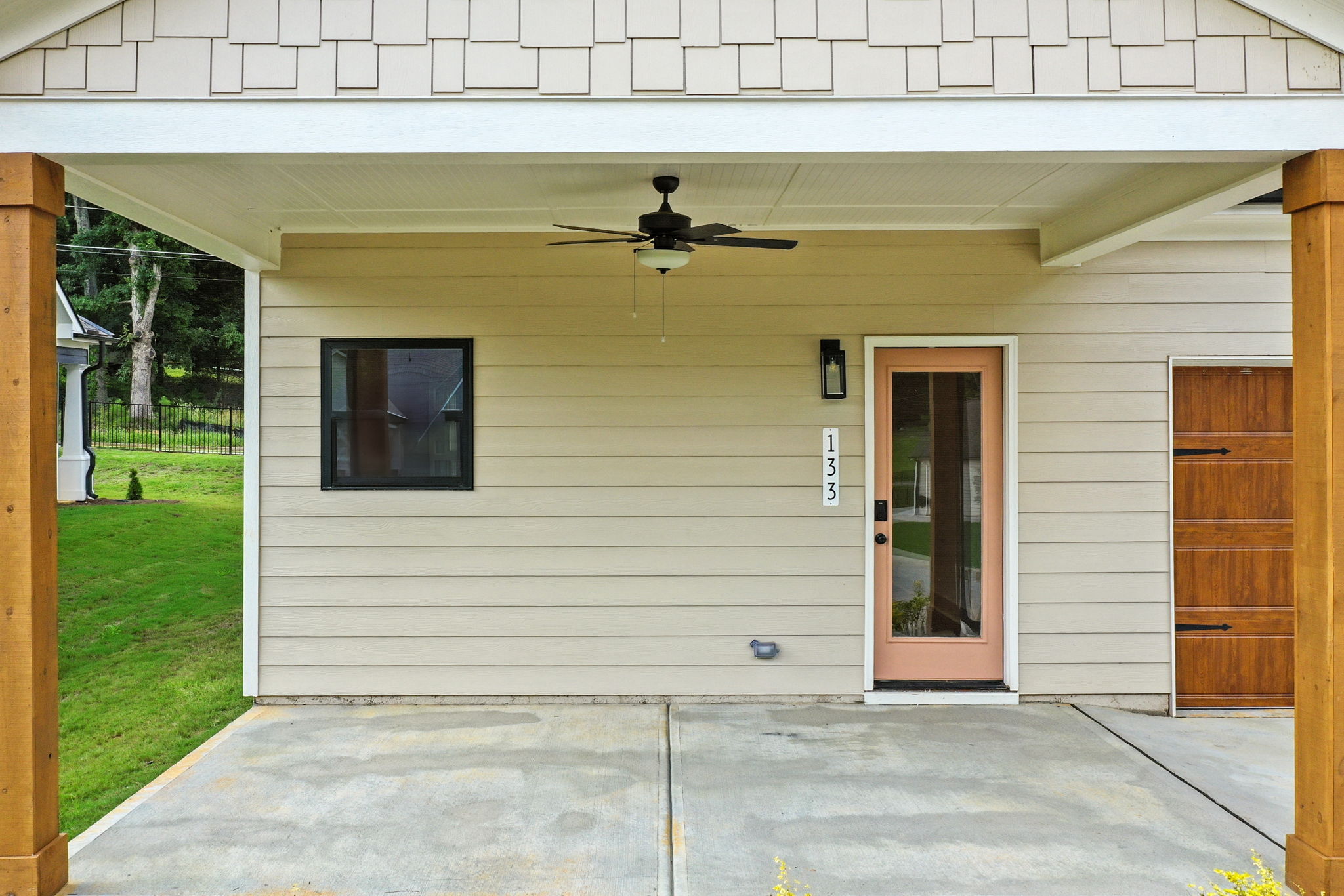  Photo 4