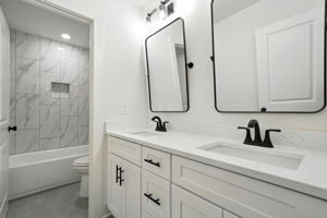  Photo 31
