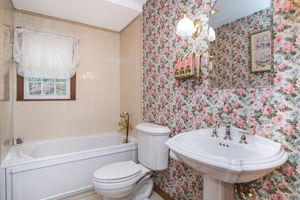 133 Old Field Rd, Huntington, NY 11743, USA Photo 13