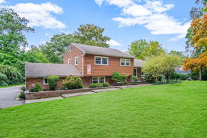 133 Old Field Rd, Huntington, NY 11743, USA Photo 1
