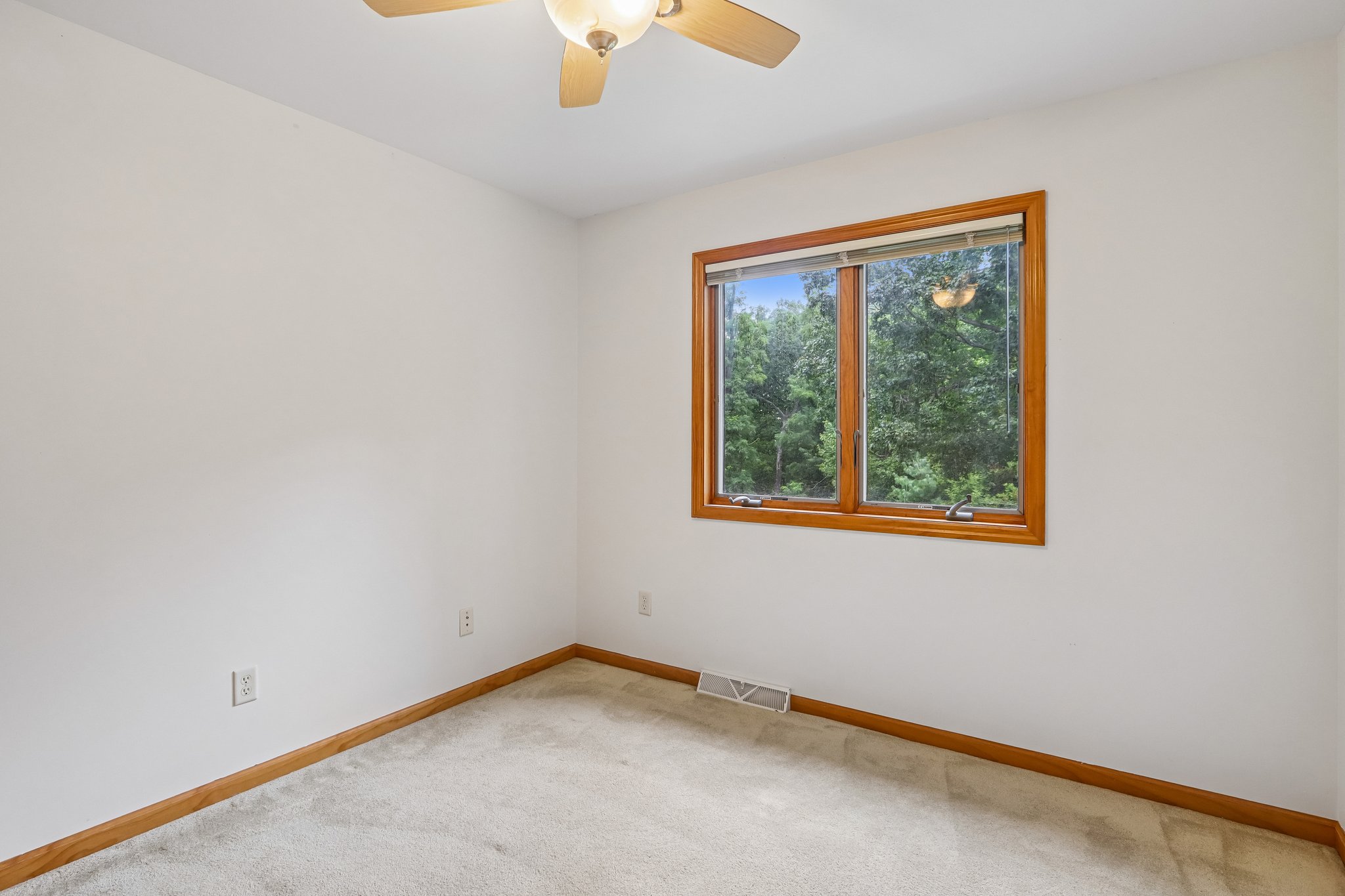Phillips Ln-S1509-028.jpg