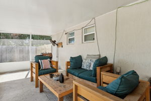 Screened-in Porch