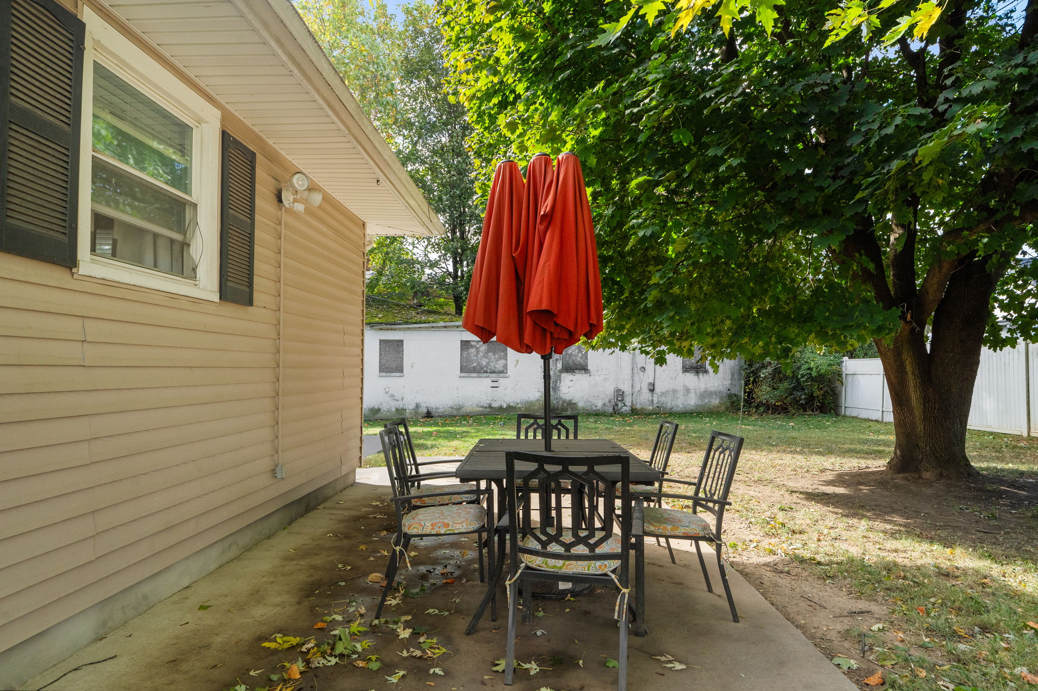  Photo 40