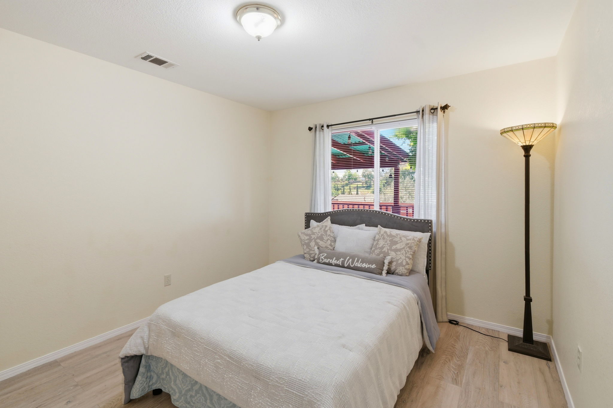 037_F8_133 Stratford St