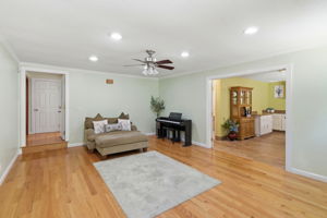 010_F8_133 Stratford St