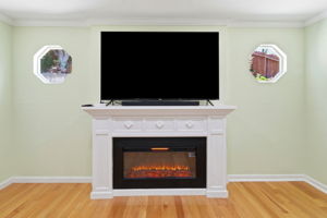 012_F8_133 Stratford St