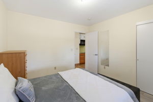 035_F8_133 Stratford St