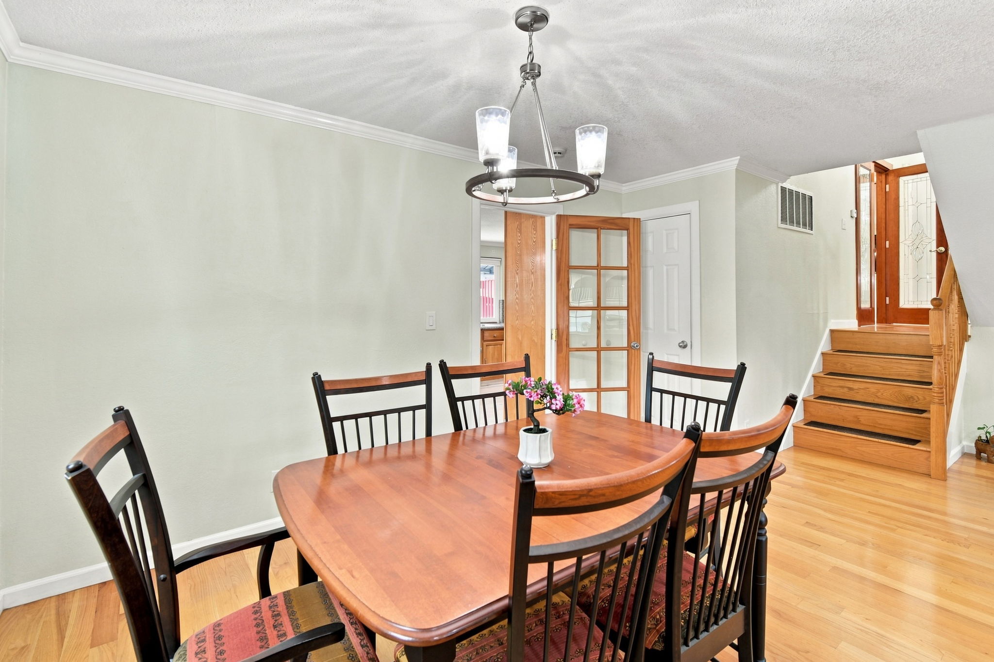 023_F8_133 Stratford St