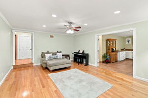 007_F8_133 Stratford St