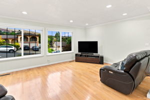 009_F8_133 Stratford St