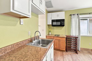 016_F8_133 Stratford St