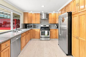 020_F8_133 Stratford St