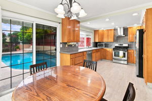 021_F8_133 Stratford St