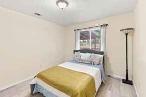 032_F8_133 Stratford St