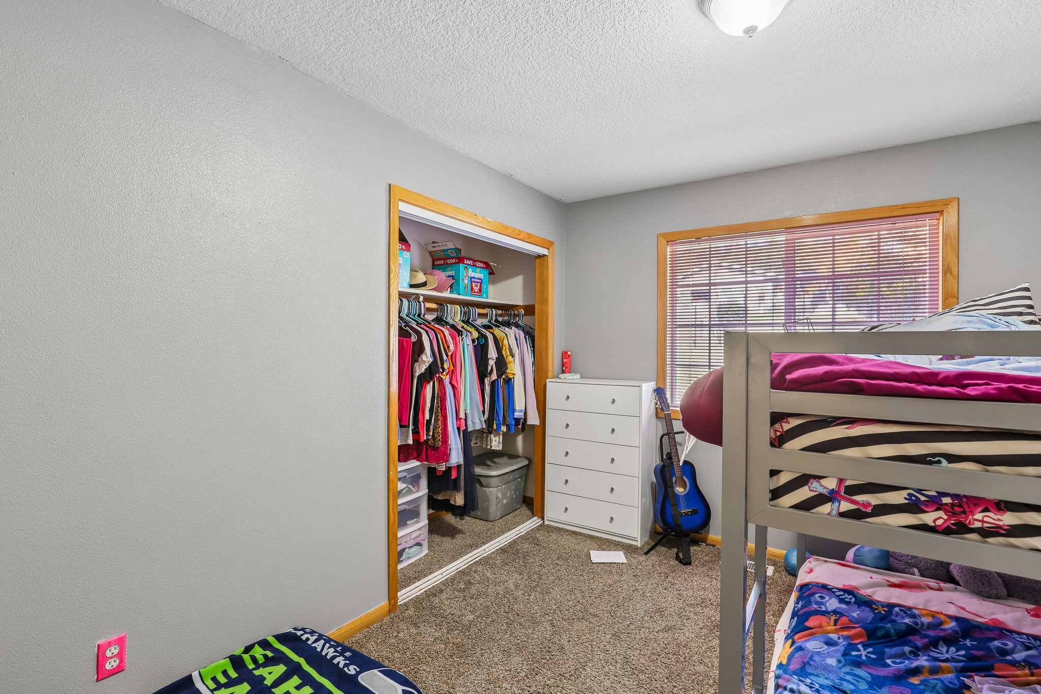 Sunnyside Dr-S2210-050.jpg