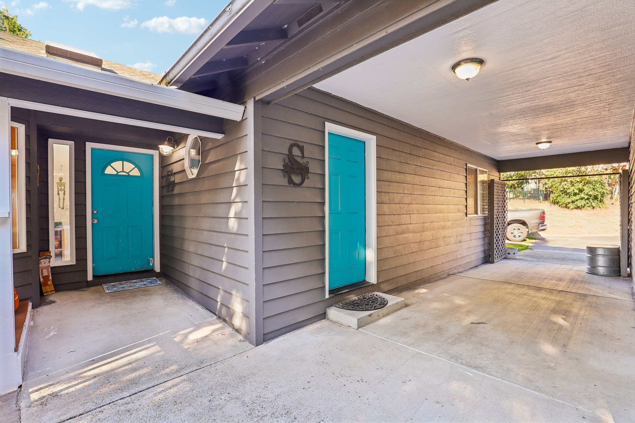 Sunnyside Dr-S2210-083.jpg