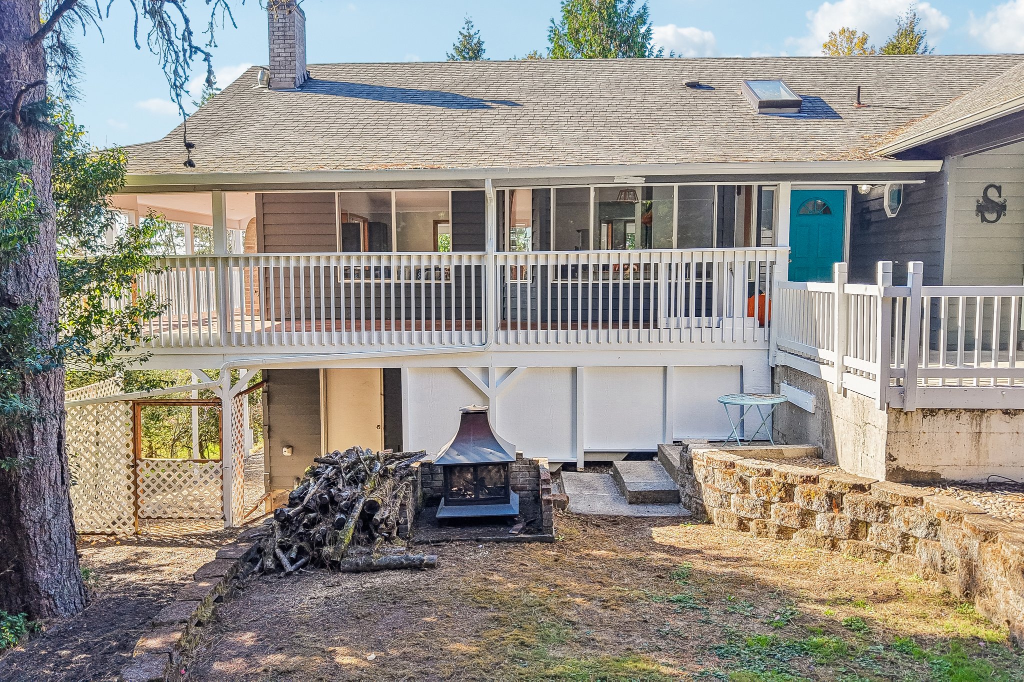 Sunnyside Dr-S2210-119.jpg