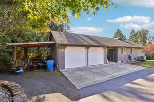 Sunnyside Dr-S2210-005.jpg