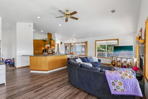 Sunnyside Dr-S2210-018.jpg